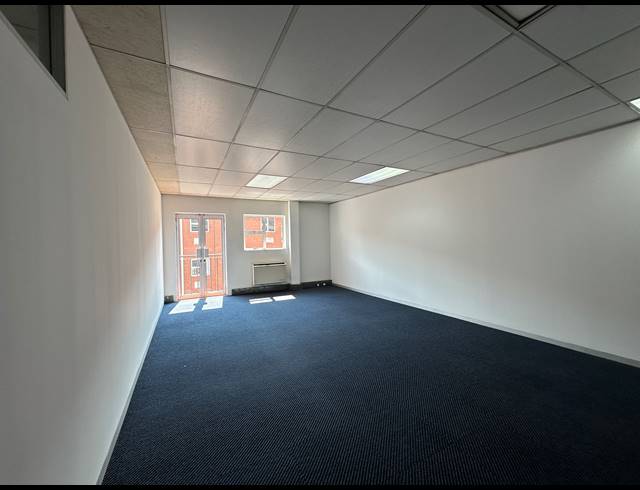 60.40M² OFFICE TO LET IN CENTURION CENTRAL